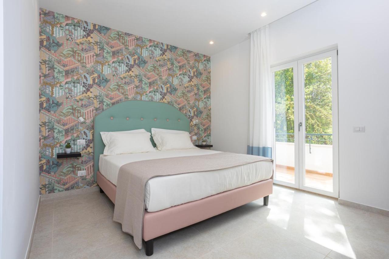 Villa Maiki Torca Екстериор снимка